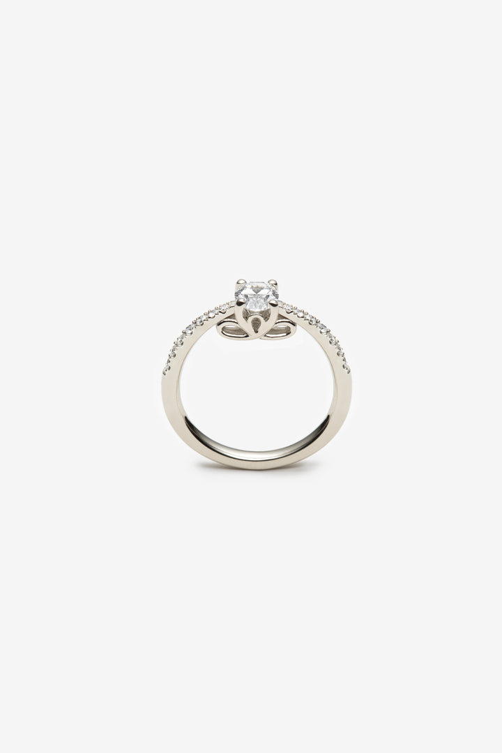 Bague Boucle solitaire semi éternité diamants ovale 0.5 créés 18k